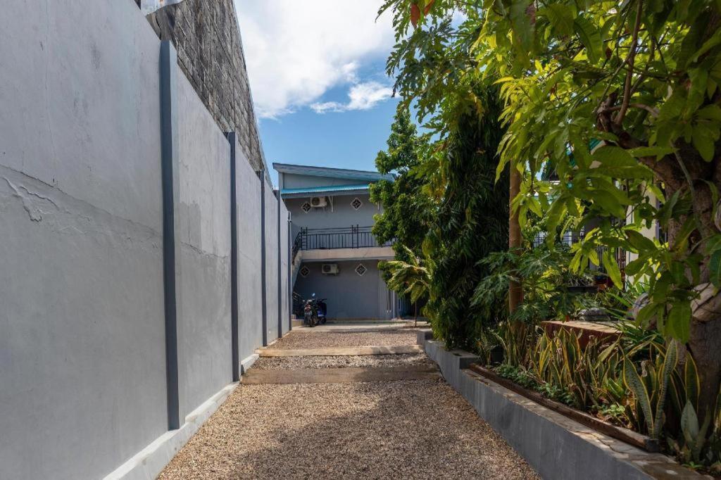 Spot On 2063 Bethania Residence Kupang  Ngoại thất bức ảnh