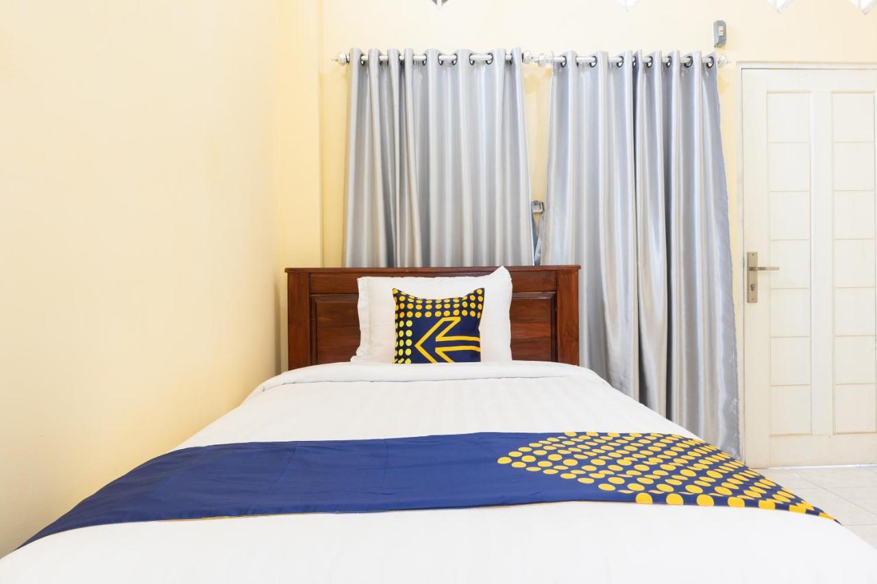 Spot On 2063 Bethania Residence Kupang  Ngoại thất bức ảnh
